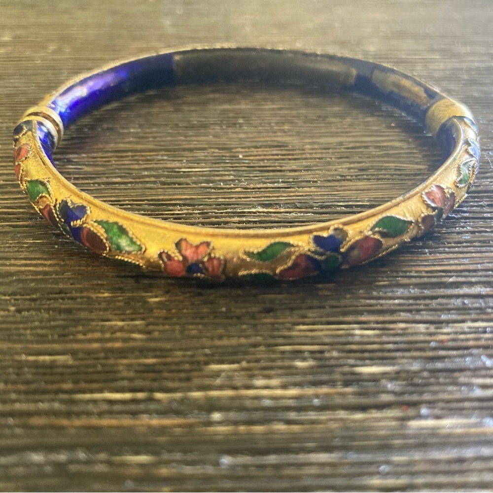 Vintage Chinese Cloisonné Floral Hinged Bangle Bracelet